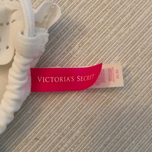 Victoria’s Secret swim top. - Picture 5 of 5